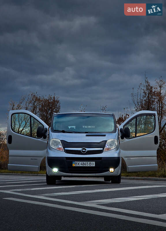 Мінівен Opel Vivaro 2008 в Хмельницькому