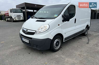 Вантажопасажирський фургон Opel Vivaro 2013 в Києві