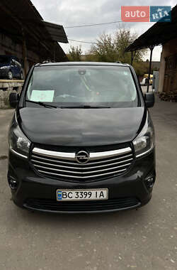 Мінівен Opel Vivaro 2017 в Львові
