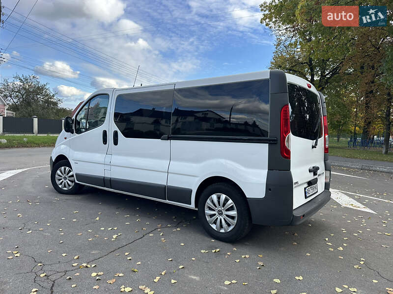 Минивэн Opel Vivaro 2014 в Виннице