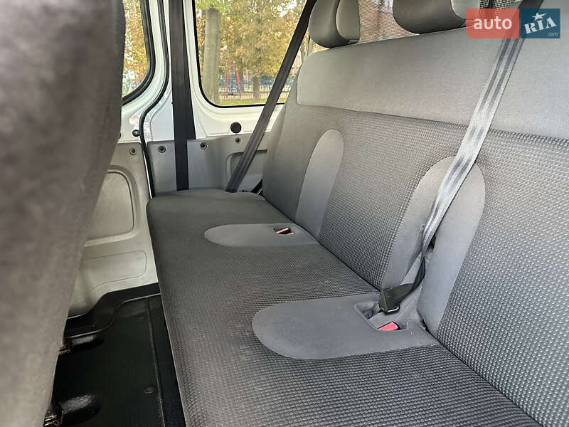 Минивэн Opel Vivaro 2014 в Виннице