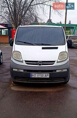 Минивэн Opel Vivaro 2003 в  фото 4 Минивэн Opel Vivaro 2003 в