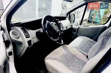 Мінівен Opel Vivaro 2004 в Харкові