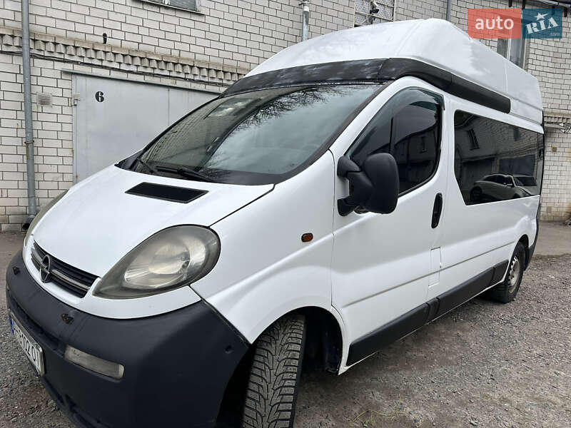 Opel Vivaro 2003