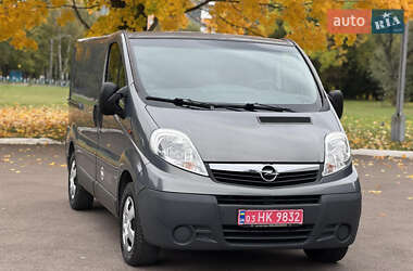 Вантажний фургон Opel Vivaro 2013 в Рівному