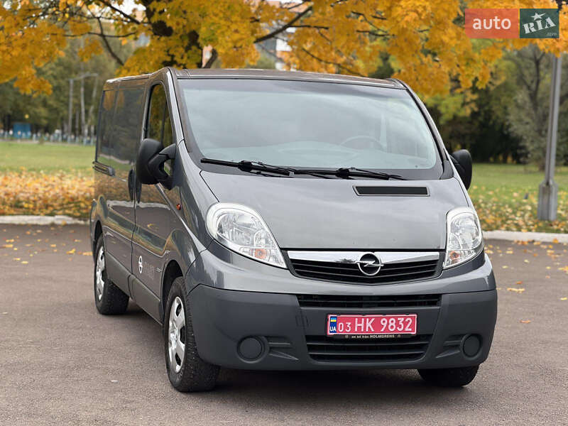 Opel Vivaro 2013 Opel Vivaro 2013