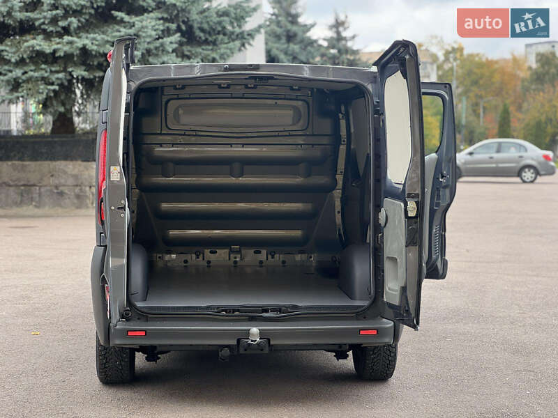 Вантажний фургон Opel Vivaro 2013 в Рівному фото 17 Вантажний фургон Opel Vivaro 2013 в Рівному