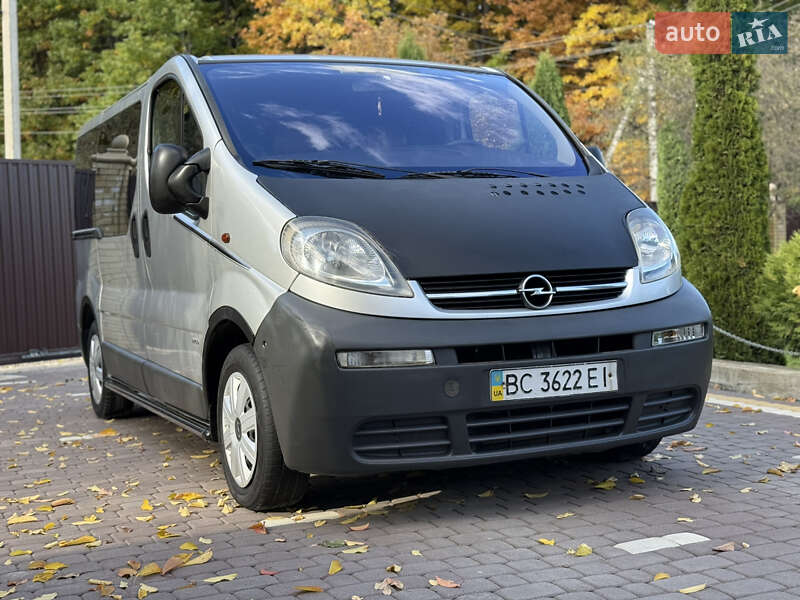 Opel Vivaro 2002
