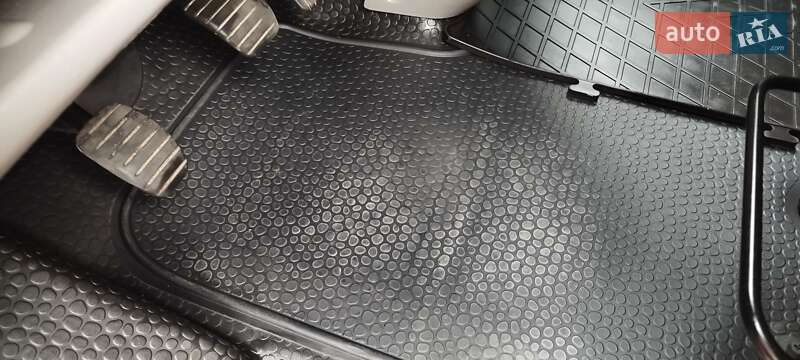 Грузовой фургон Opel Vivaro 2013 в Радомышле фото 24 Грузовой фургон Opel Vivaro 2013 в Радомышле