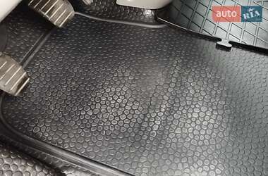 Вантажний фургон Opel Vivaro 2013 в  фото 24 Вантажний фургон Opel Vivaro 2013 в