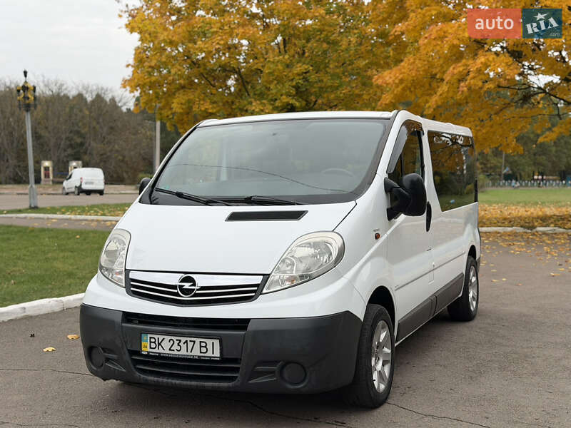 Opel Vivaro 2006