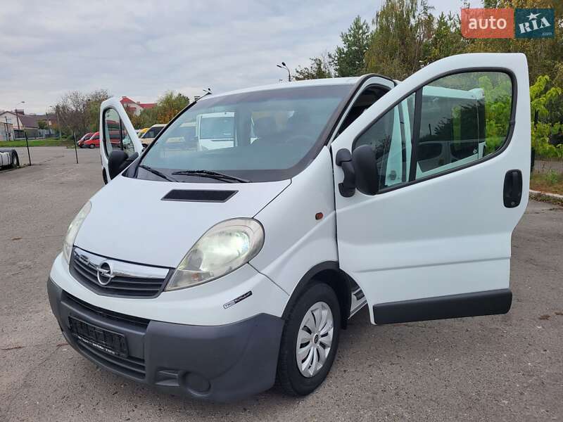 Мінівен Opel Vivaro 2007 в Хмельницькому