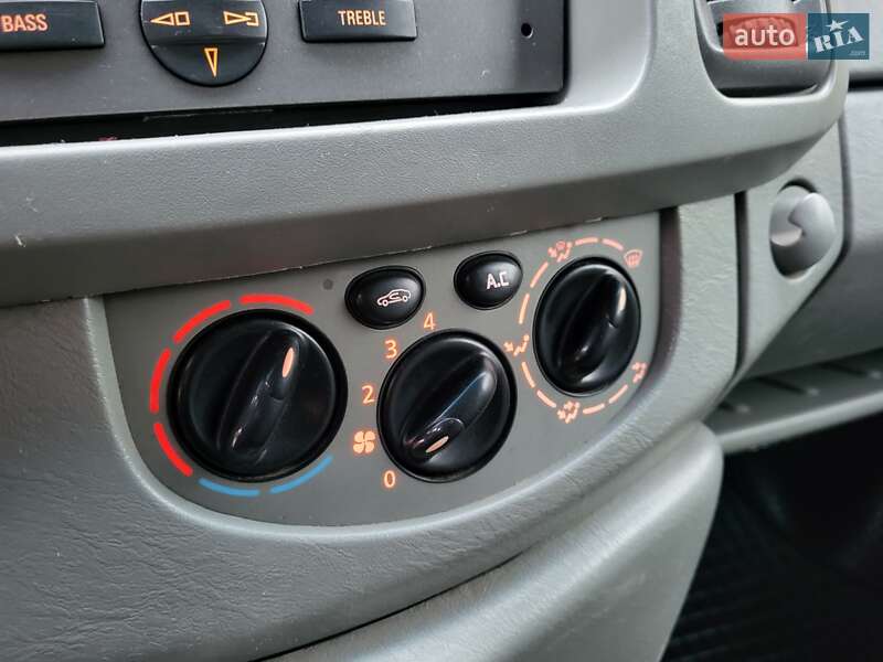 Мінівен Opel Vivaro 2007 в Хмельницькому