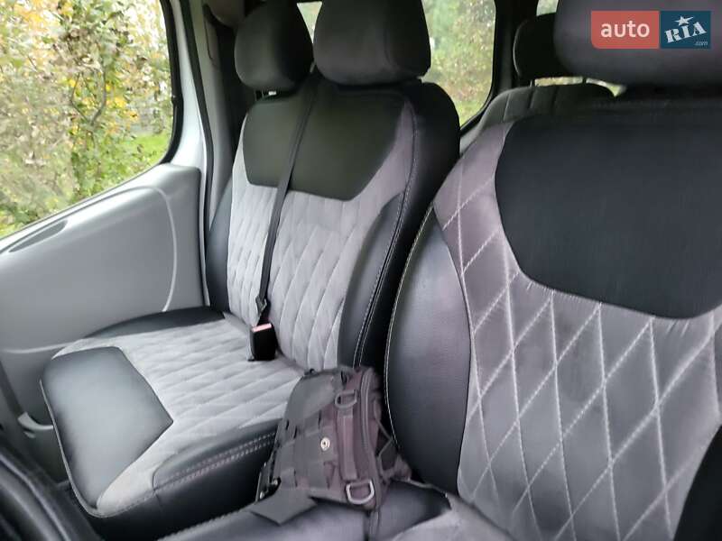 Мінівен Opel Vivaro 2007 в Хмельницькому