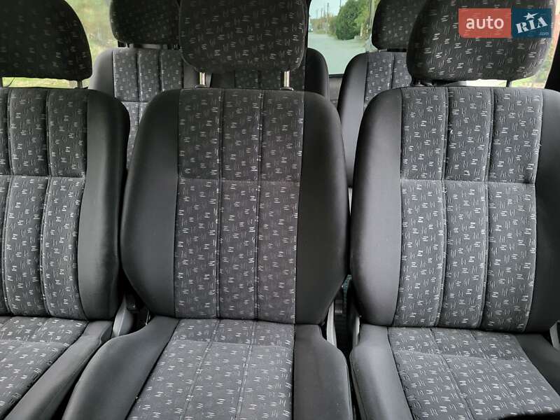 Мінівен Opel Vivaro 2007 в Хмельницькому