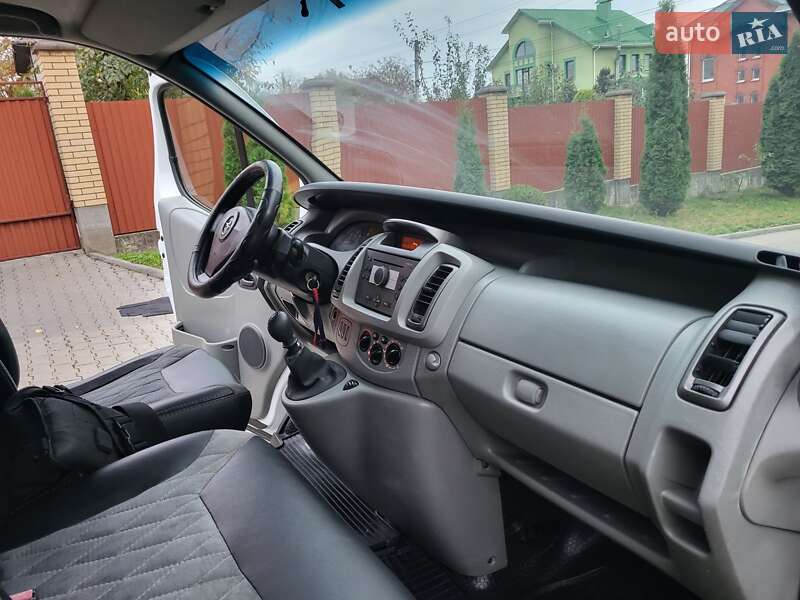 Мінівен Opel Vivaro 2007 в Хмельницькому