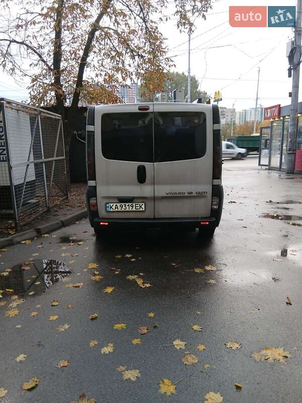 Минивэн Opel Vivaro 2004 в Киеве