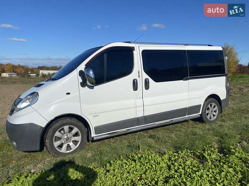 Мінівен Opel Vivaro 2007 в Володимирі
