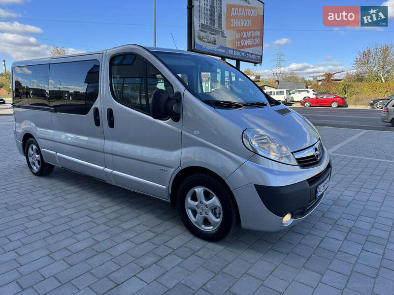 Минивэн Opel Vivaro 2011 в Ивано-Франковске фото 2 Минивэн Opel Vivaro 2011 в Ивано-Франковске