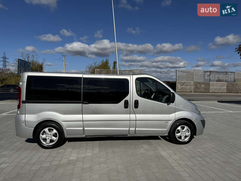 Минивэн Opel Vivaro 2011 в Ивано-Франковске фото 26 Минивэн Opel Vivaro 2011 в Ивано-Франковске