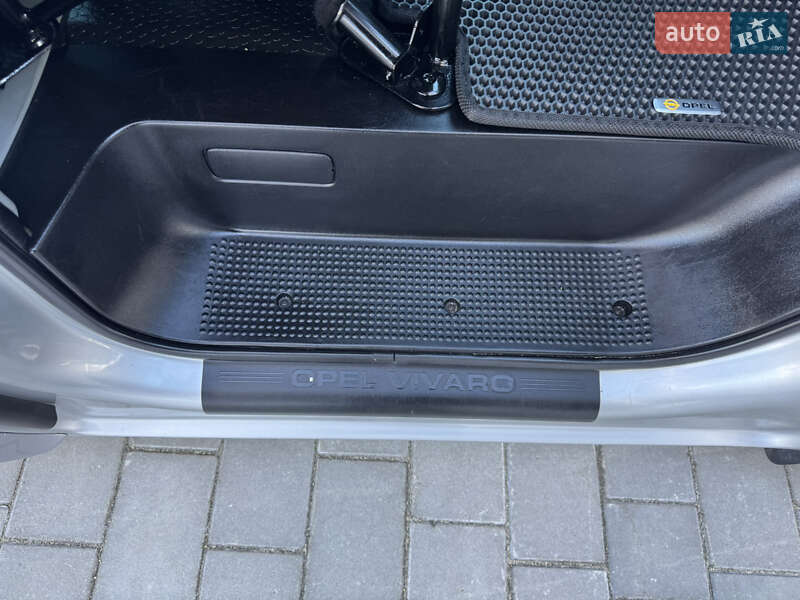 Минивэн Opel Vivaro 2011 в Ивано-Франковске фото 83 Минивэн Opel Vivaro 2011 в Ивано-Франковске
