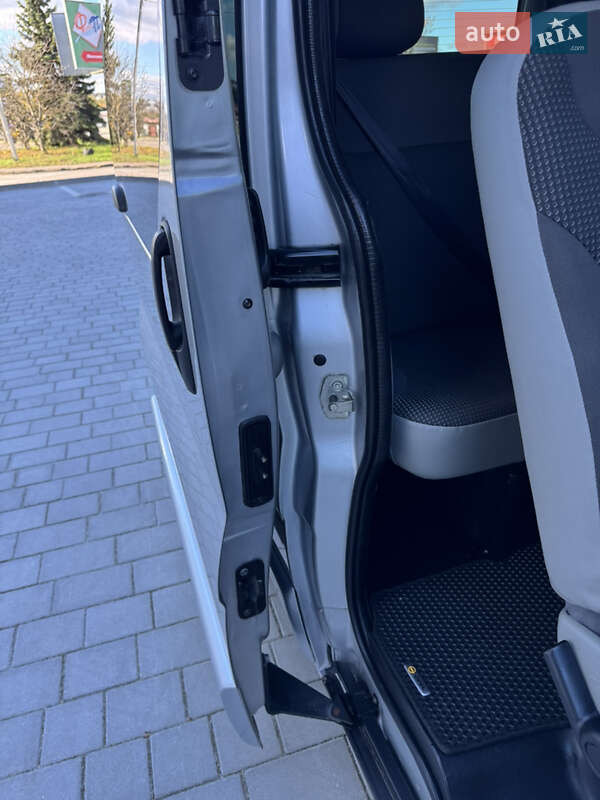 Минивэн Opel Vivaro 2011 в Ивано-Франковске фото 103 Минивэн Opel Vivaro 2011 в Ивано-Франковске