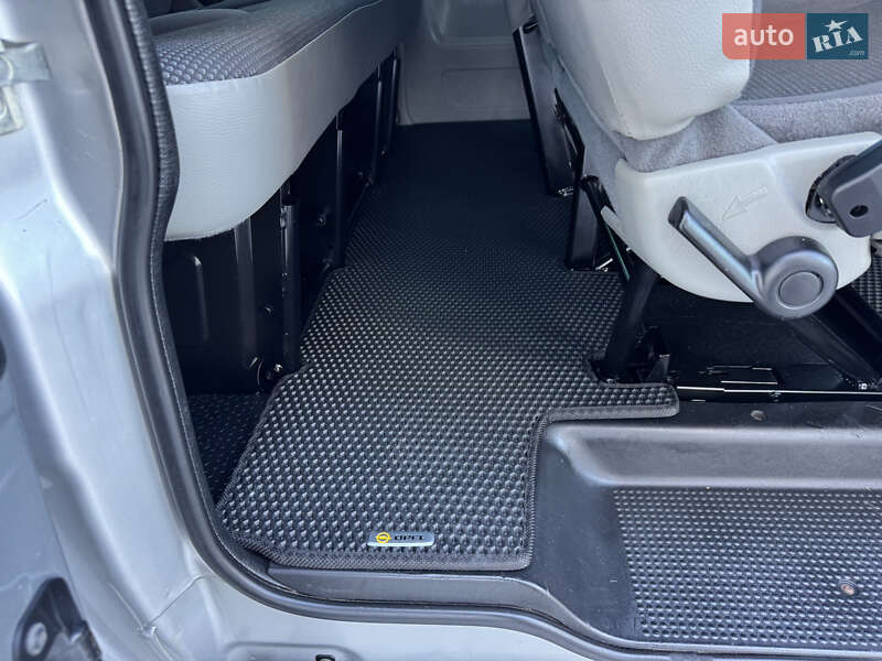 Минивэн Opel Vivaro 2011 в Ивано-Франковске фото 101 Минивэн Opel Vivaro 2011 в Ивано-Франковске