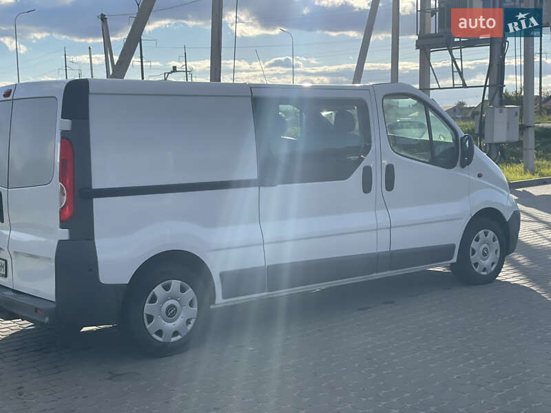 Мінівен Opel Vivaro 2012 в Львові