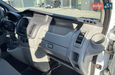 Мінівен Opel Vivaro 2012 в  фото 25 Мінівен Opel Vivaro 2012 в