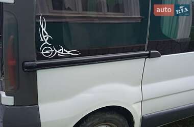 Минивэн Opel Vivaro 2004 в 