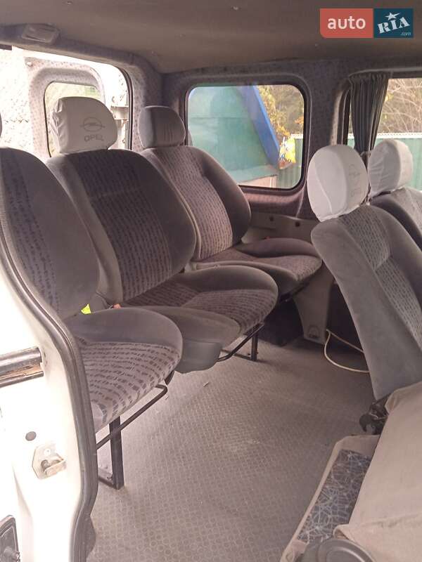 Мінівен Opel Vivaro 2004 в Дунаївцях