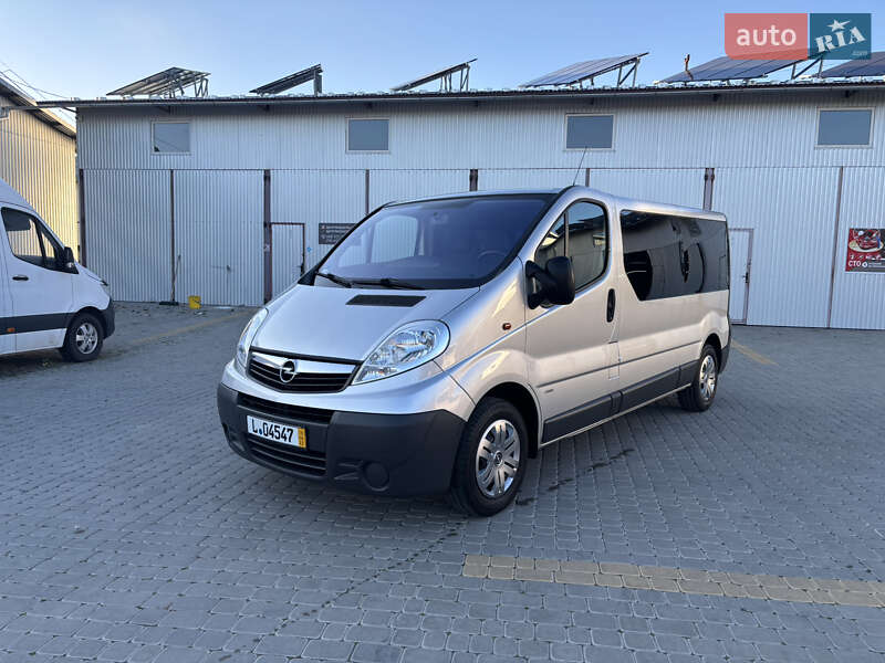 Минивэн Opel Vivaro 2011 в Коломые