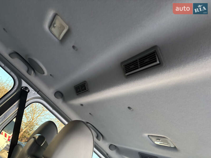 Минивэн Opel Vivaro 2011 в Коломые