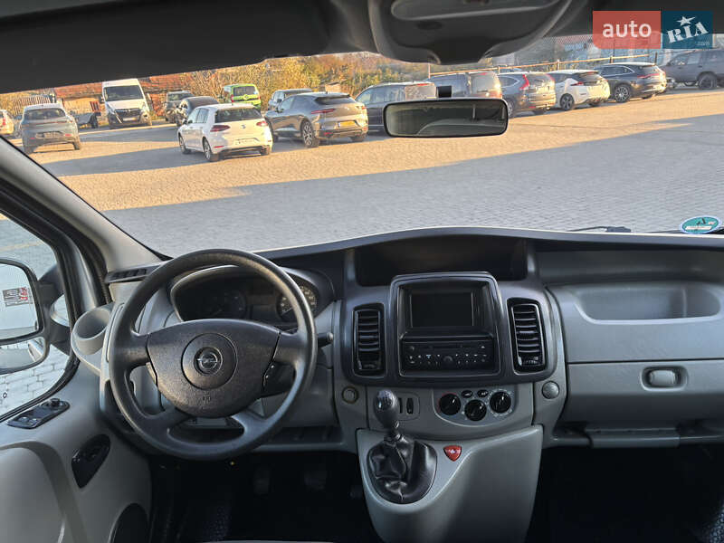 Минивэн Opel Vivaro 2011 в Коломые