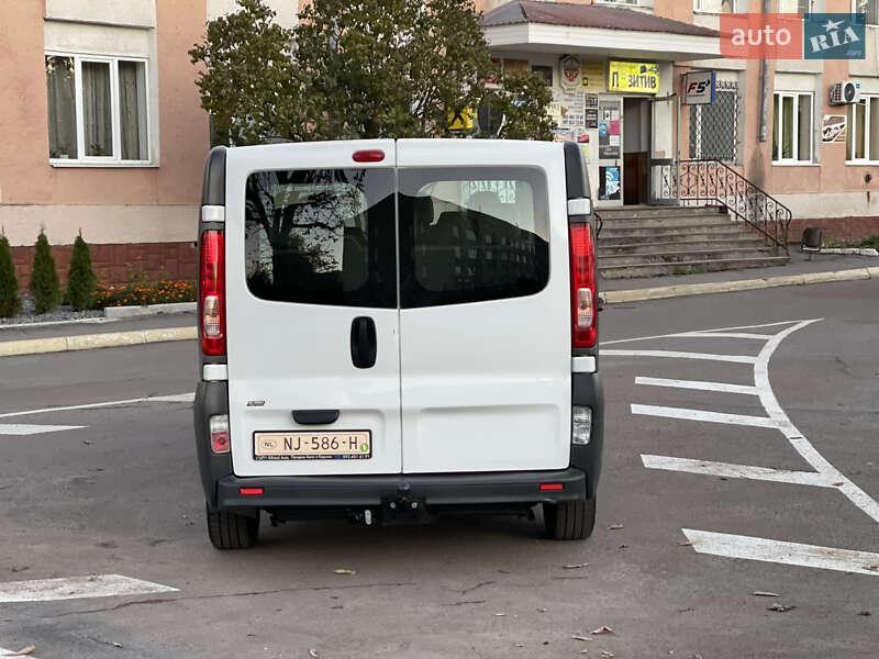 Минивэн Opel Vivaro 2011 в Радивилове