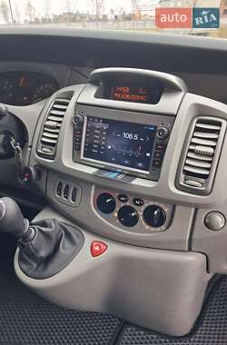 Минивэн Opel Vivaro 2007 в 