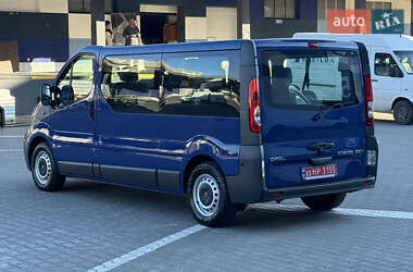 Минивэн Opel Vivaro 2009 в 