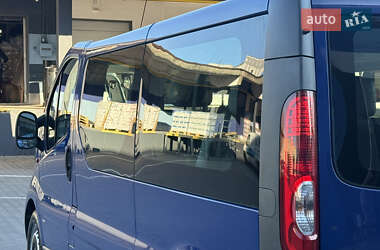 Минивэн Opel Vivaro 2009 в 