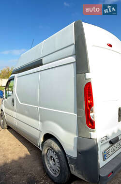 Грузовой фургон Opel Vivaro 2008 в  фото 9 Грузовой фургон Opel Vivaro 2008 в