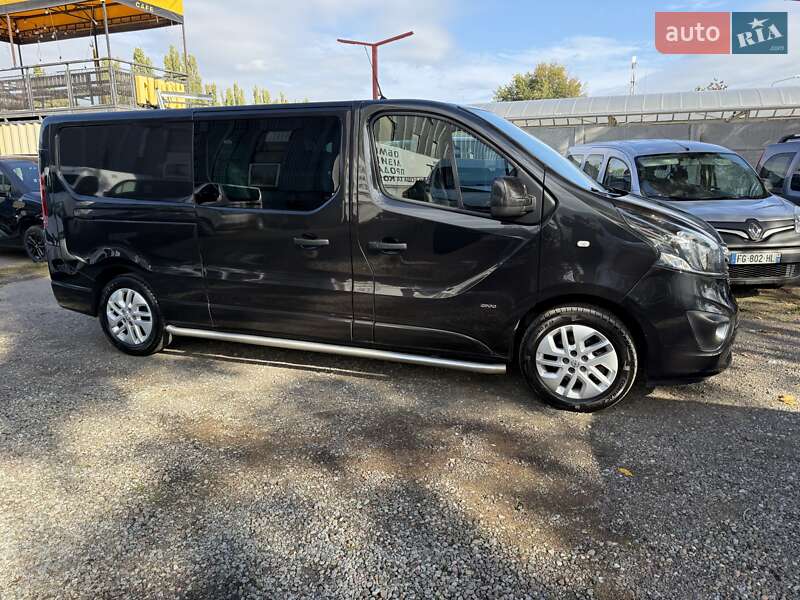 Мінівен Opel Vivaro 2016 в Одесі
