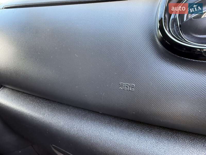 Мінівен Opel Vivaro 2016 в Одесі