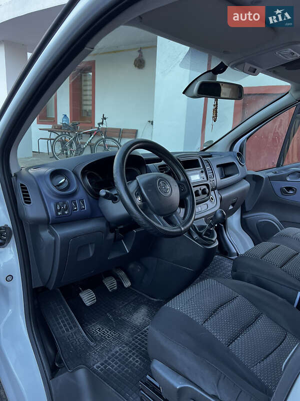 Грузовой фургон Opel Vivaro 2015 в Дублянах фото 13 Грузовой фургон Opel Vivaro 2015 в Дублянах