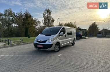 Минивэн Opel Vivaro 2013 в 