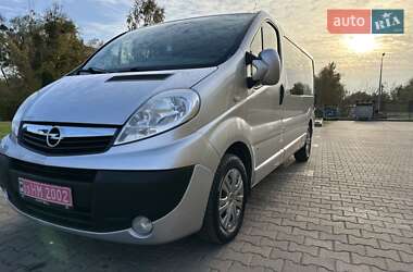 Минивэн Opel Vivaro 2013 в 