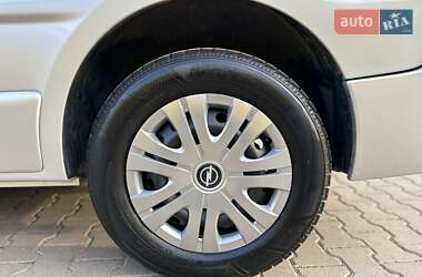 Минивэн Opel Vivaro 2013 в 