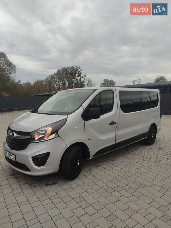 Минивэн Opel Vivaro 2015 в Бартатовом фото 6 Минивэн Opel Vivaro 2015 в Бартатовом