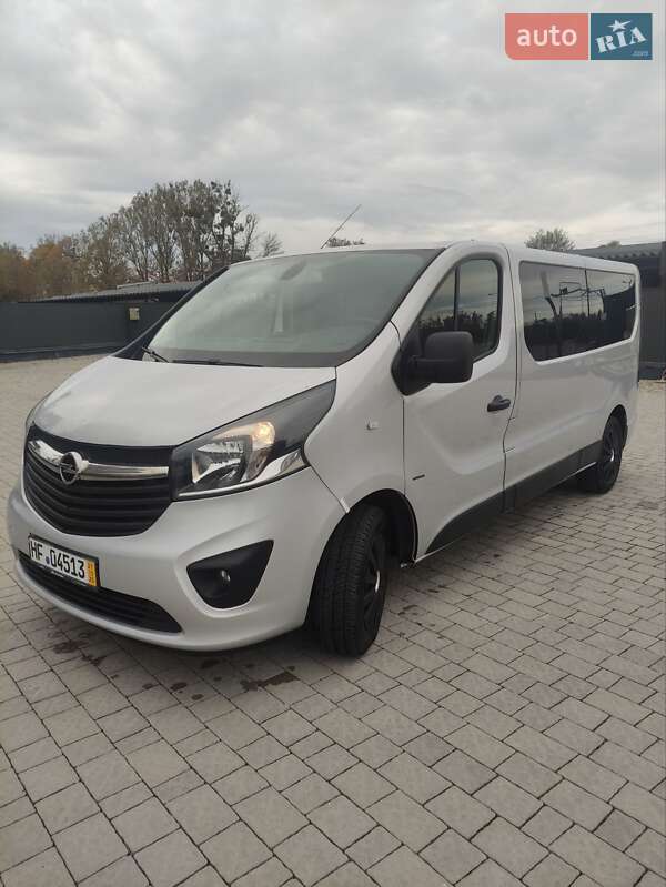 Минивэн Opel Vivaro 2015 в Бартатовом фото 8 Минивэн Opel Vivaro 2015 в Бартатовом