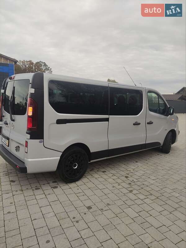 Минивэн Opel Vivaro 2015 в Бартатовом фото 22 Минивэн Opel Vivaro 2015 в Бартатовом