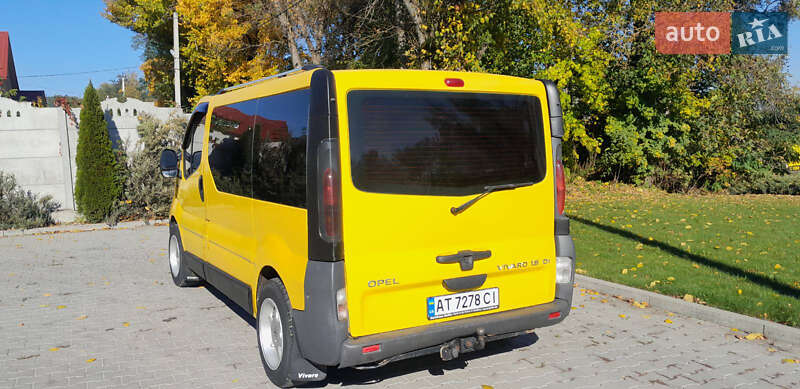 Минивэн Opel Vivaro 2004 в Кицмани фото 4 Минивэн Opel Vivaro 2004 в Кицмани