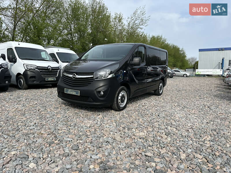 Opel Vivaro 2016